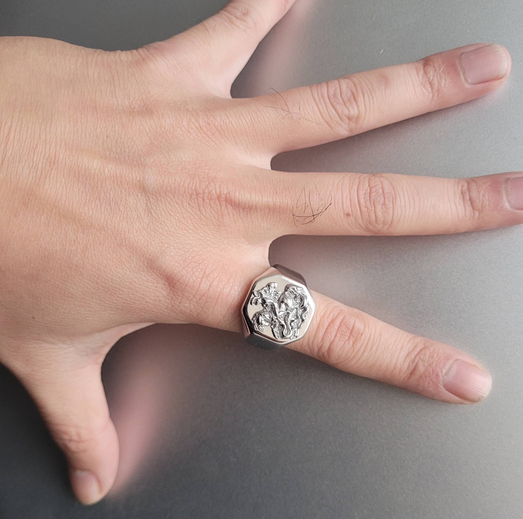 Anel Masculino São Jorge Prata em Aço Inoxidável