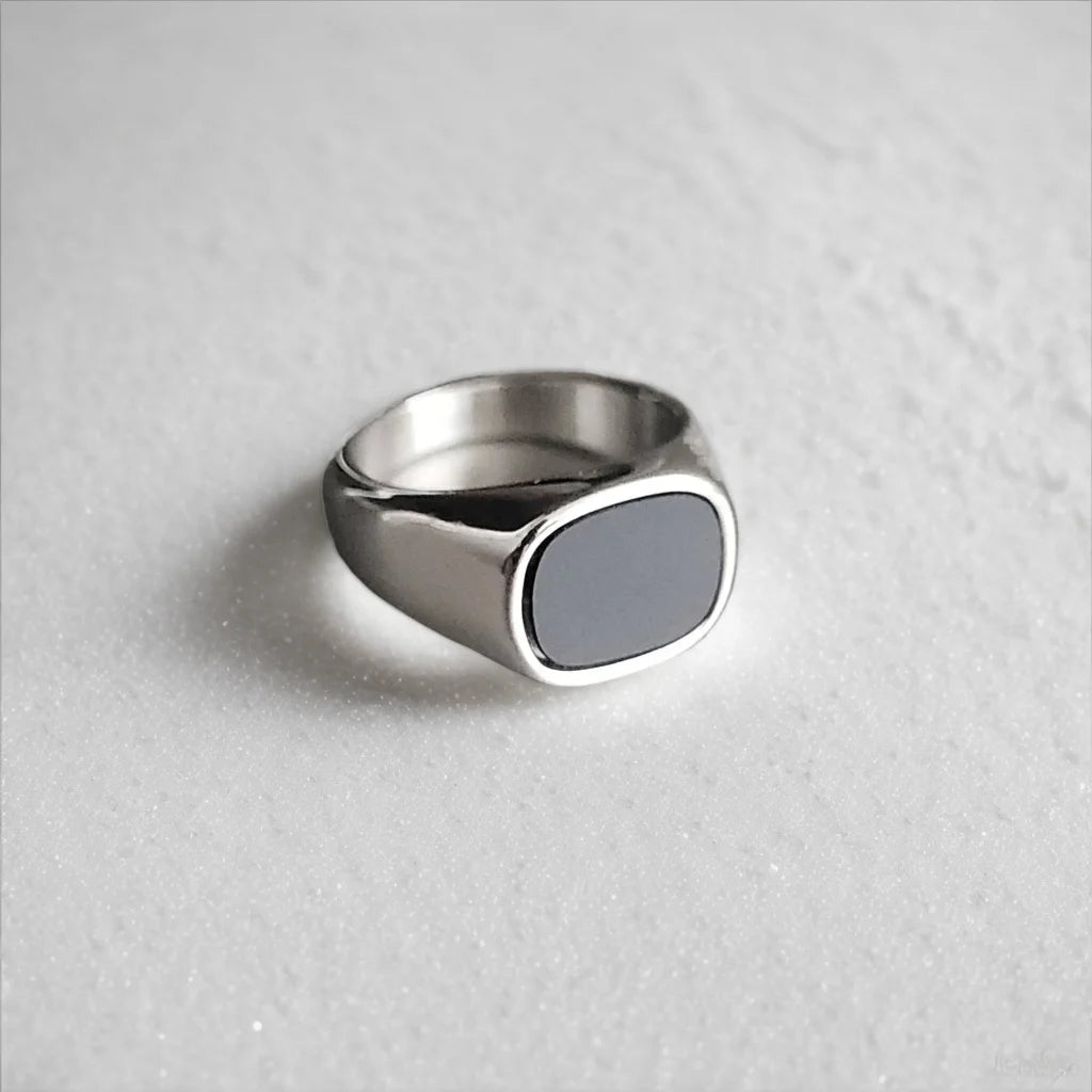 Anel Masculino Pedra Onix Redondo Prata em Aço Inoxidável
