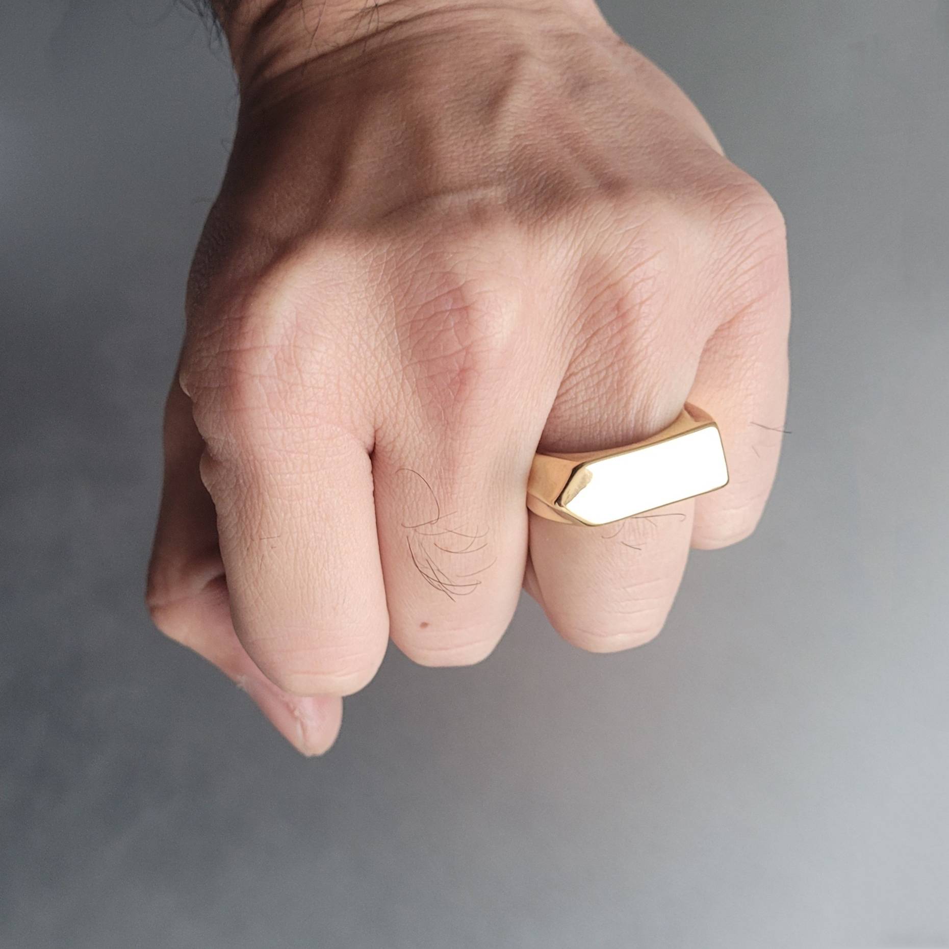 Anel Masculino Flecha em Aço Inoxidável Dourado