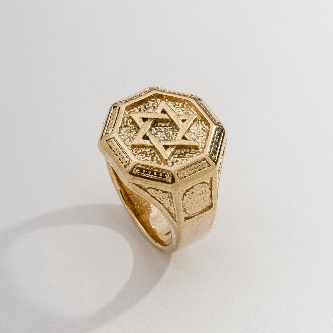 Anel Masculino Estrela De Davi Dourado em Aço Inoxidável
