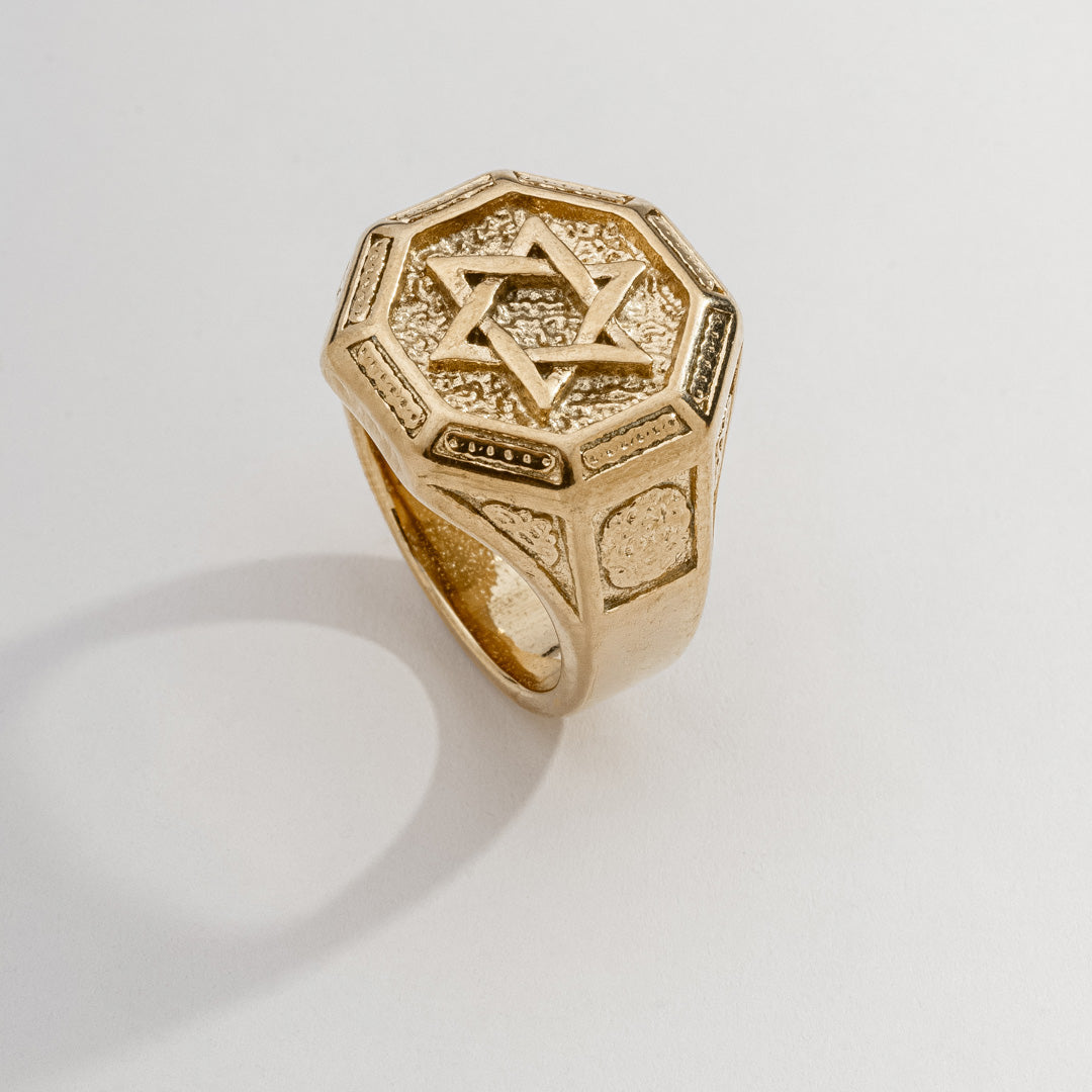 Anel Masculino Estrela De Davi Dourado em Aço Inoxidável