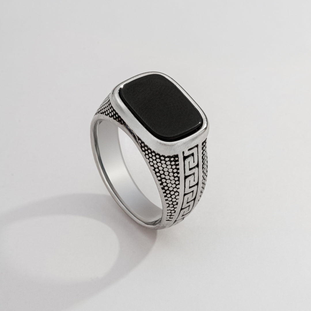 Anel Masculino Dedeira Pedra Onix Ondas Gregas Prata em Aço